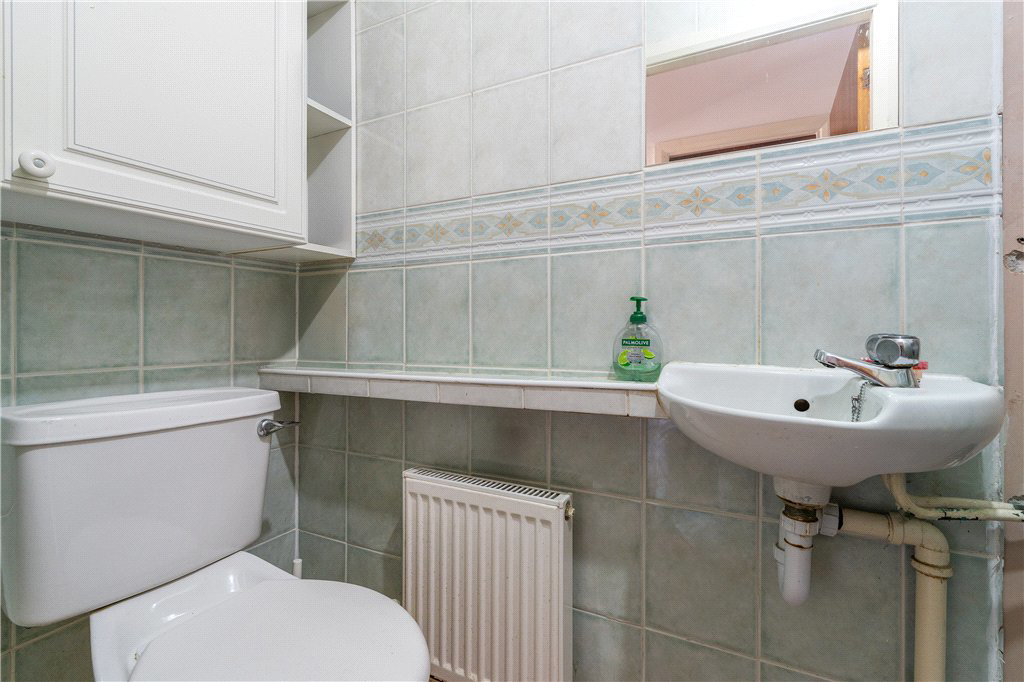 Weston Park View, Otley, LS21, photo 10