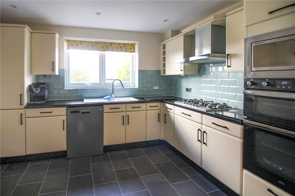 Canal Road, Riddlesden, Keighley, West Yorkshire, BD20, photo 4