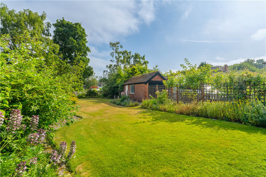Moseley Wood Lane, Leeds, West Yorkshire, LS16, photo 2