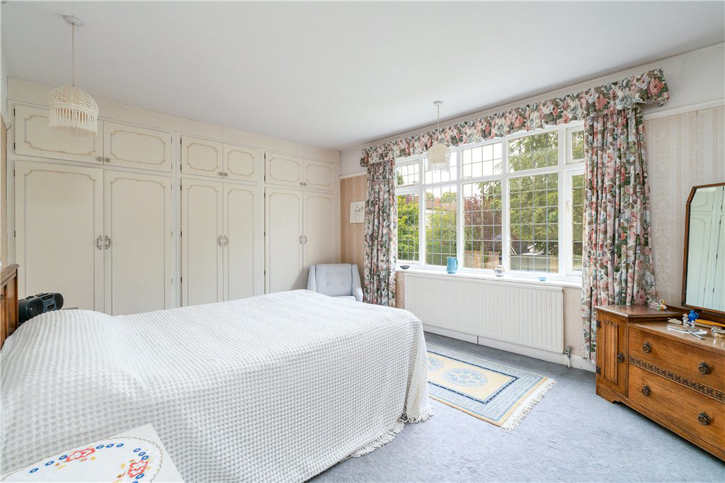 Moseley Wood Lane, Leeds, West Yorkshire, LS16, photo 12