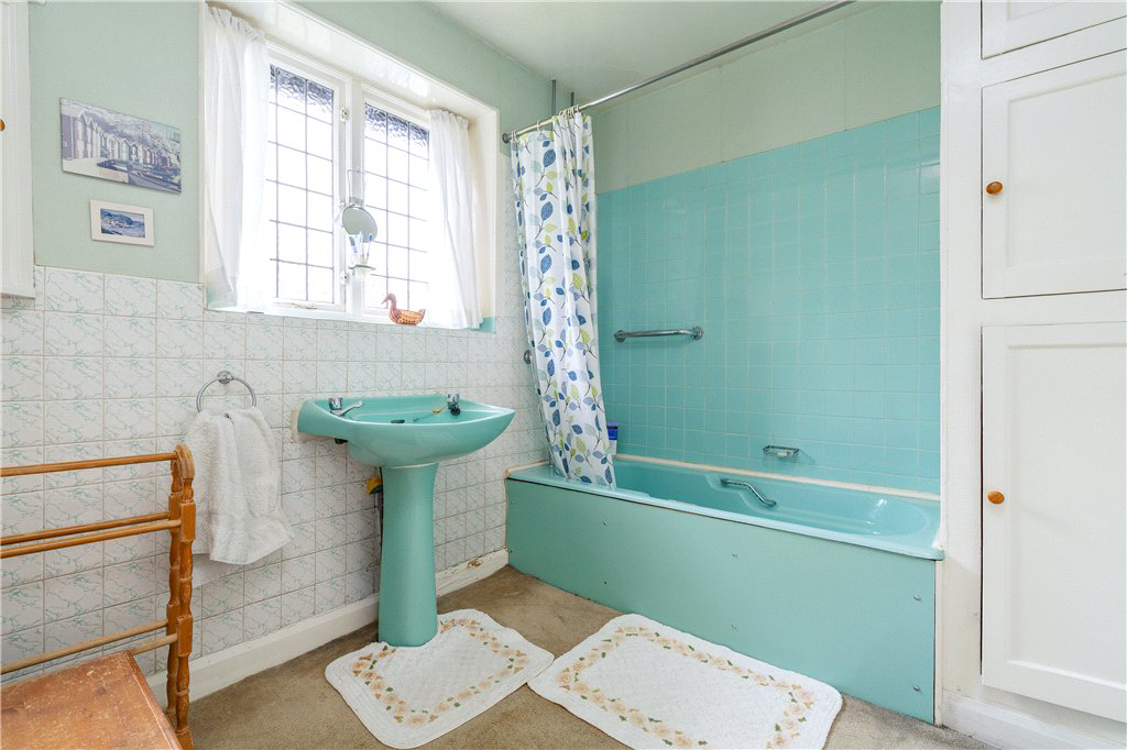 Moseley Wood Lane, Leeds, West Yorkshire, LS16, photo 15