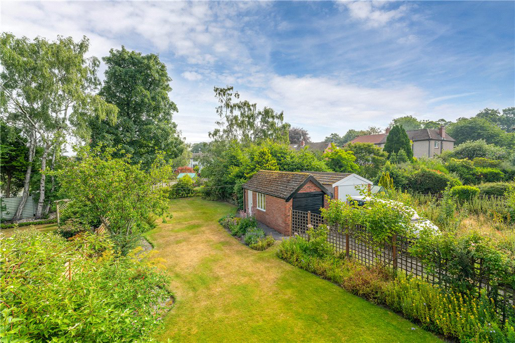 Moseley Wood Lane, Leeds, West Yorkshire, LS16, photo 3