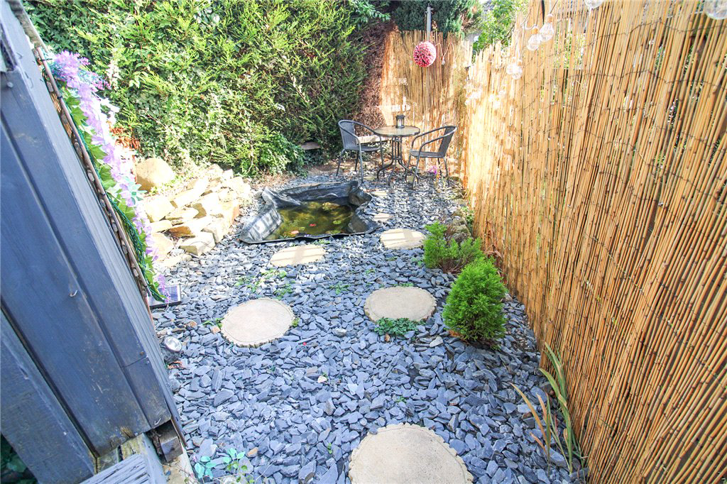 Southfield Drive, Riddlesden, Keighley, West Yorkshire, BD20, photo 17