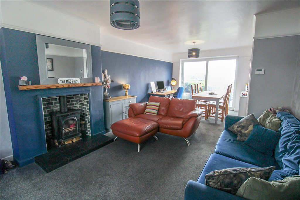 Southfield Drive, Riddlesden, Keighley, West Yorkshire, BD20, photo 2