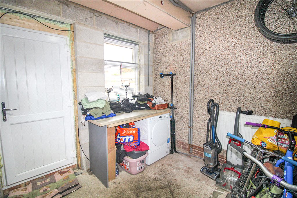 Southfield Drive, Riddlesden, Keighley, West Yorkshire, BD20, photo 16