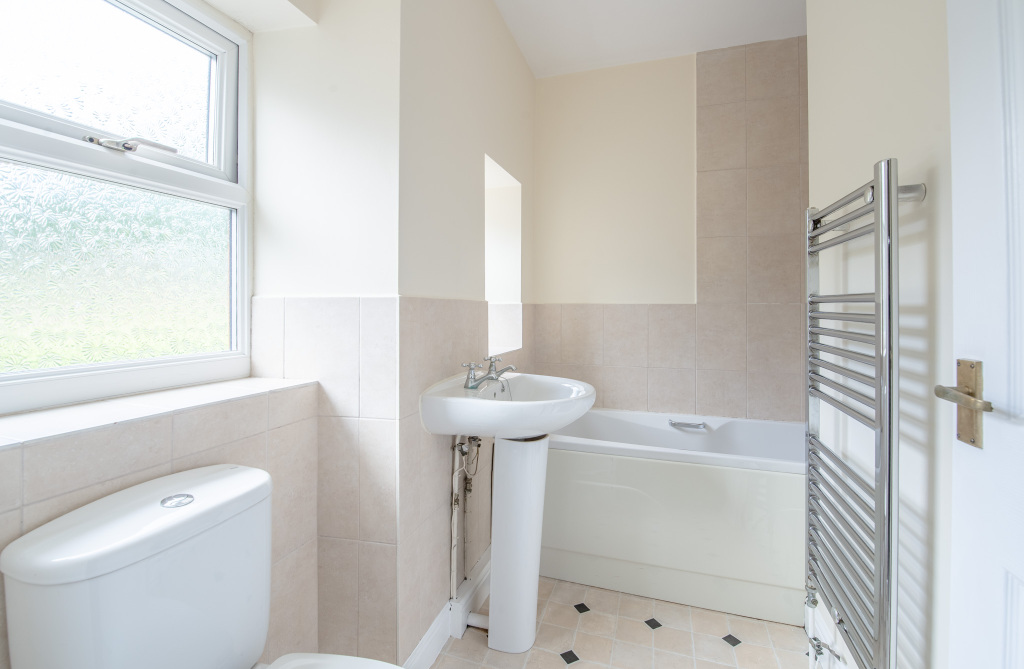 Green End Road, East Morton, West Yorkshire, BD20, photo 9