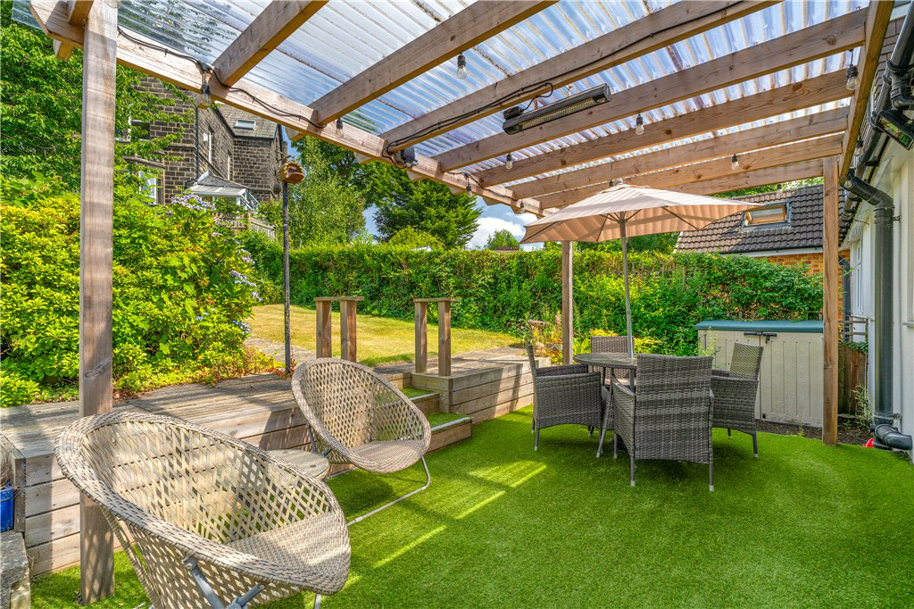 Rufford Avenue, Yeadon, Leeds, West Yorkshire, LS19, photo 2