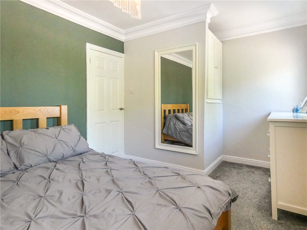 Cliffe Lane West, Baildon, West Yorkshire, BD17, photo 7