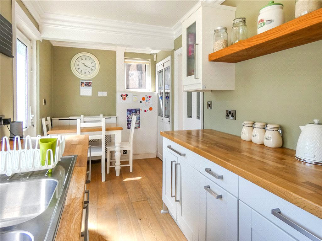 Cliffe Lane West, Baildon, West Yorkshire, BD17, photo 5