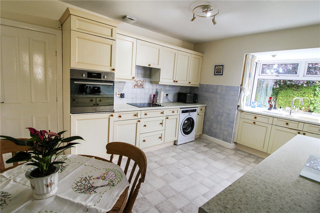 Moor Close, Killinghall, Harrogate, North Yorkshire, HG3, photo 4