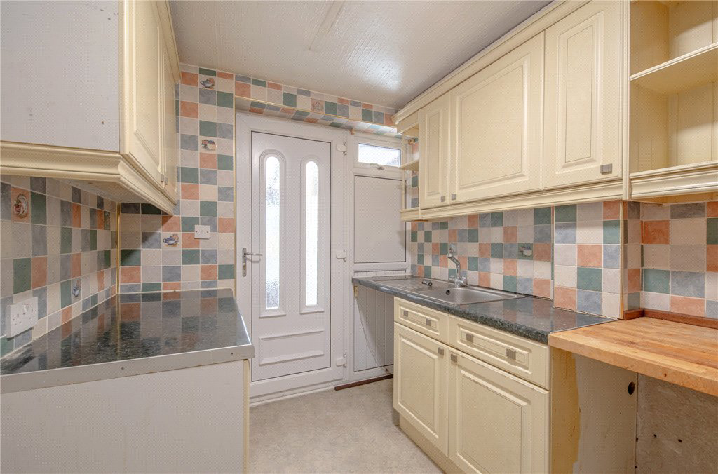 Apperley Road, Bradford, West Yorkshire, BD10, photo 4