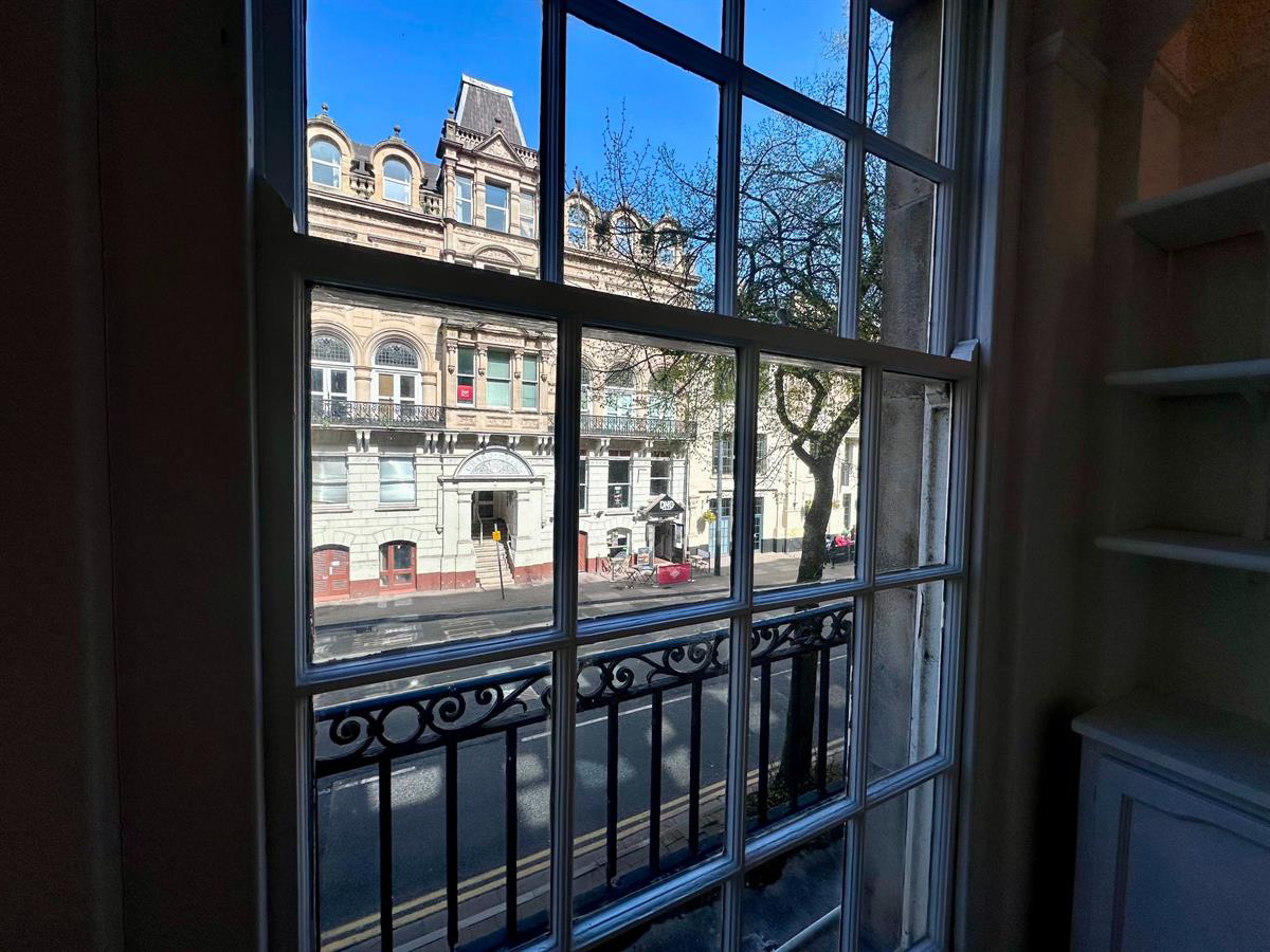 Flat 5, Warwick House, Westgate Street, Cardiff, photo 10