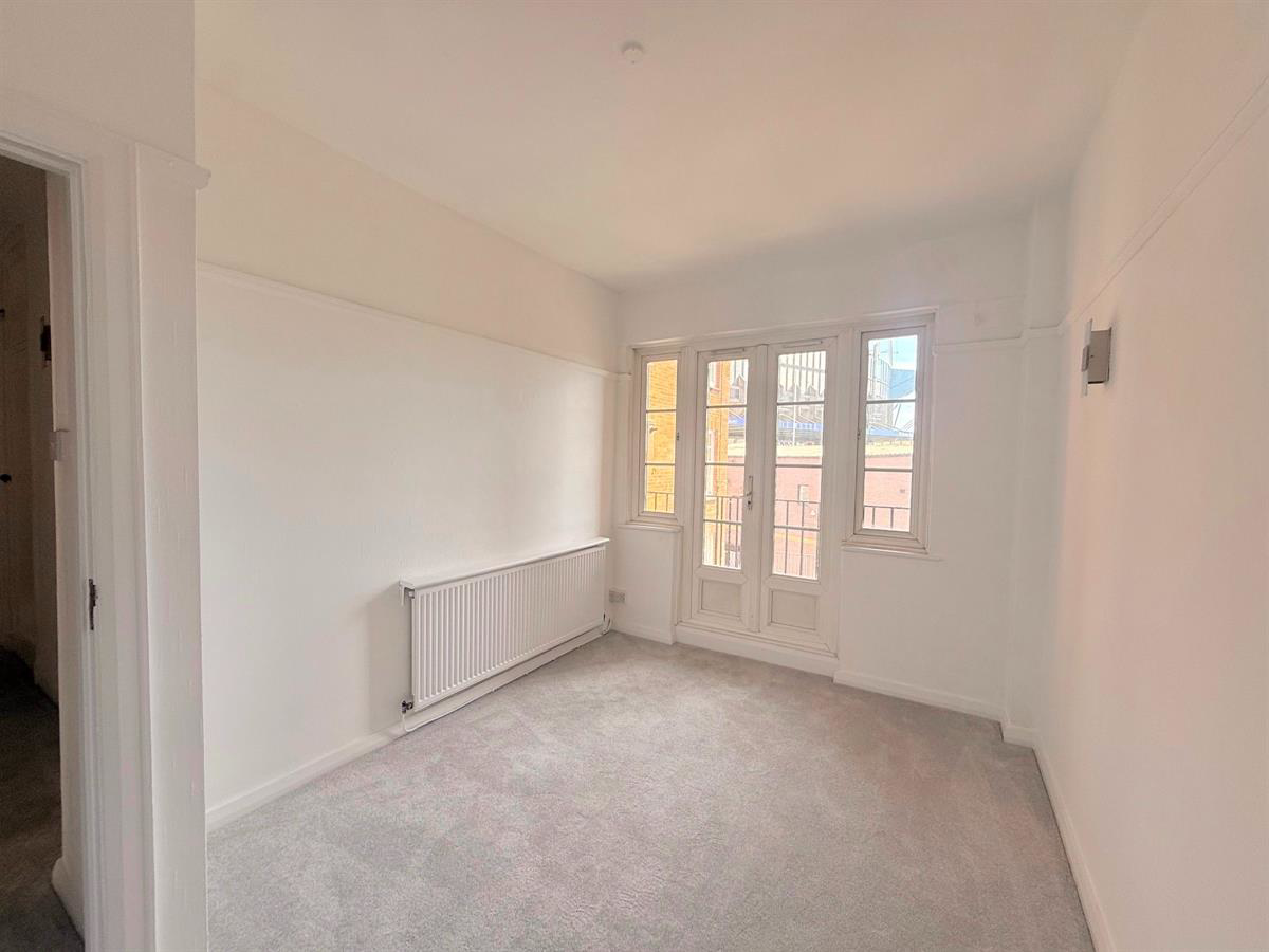 Flat 5, Warwick House, Westgate Street, Cardiff, photo 20