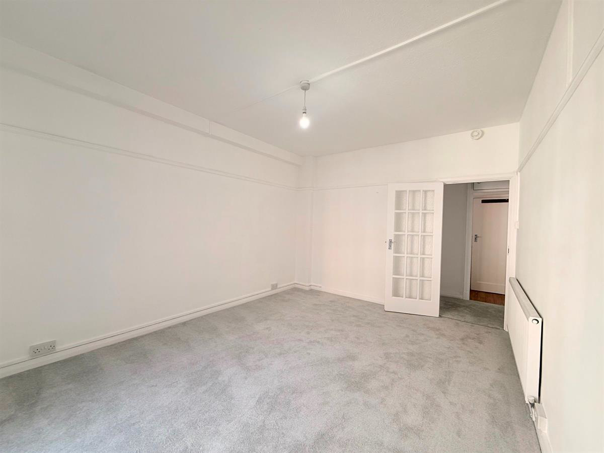 Flat 5, Warwick House, Westgate Street, Cardiff, photo 14