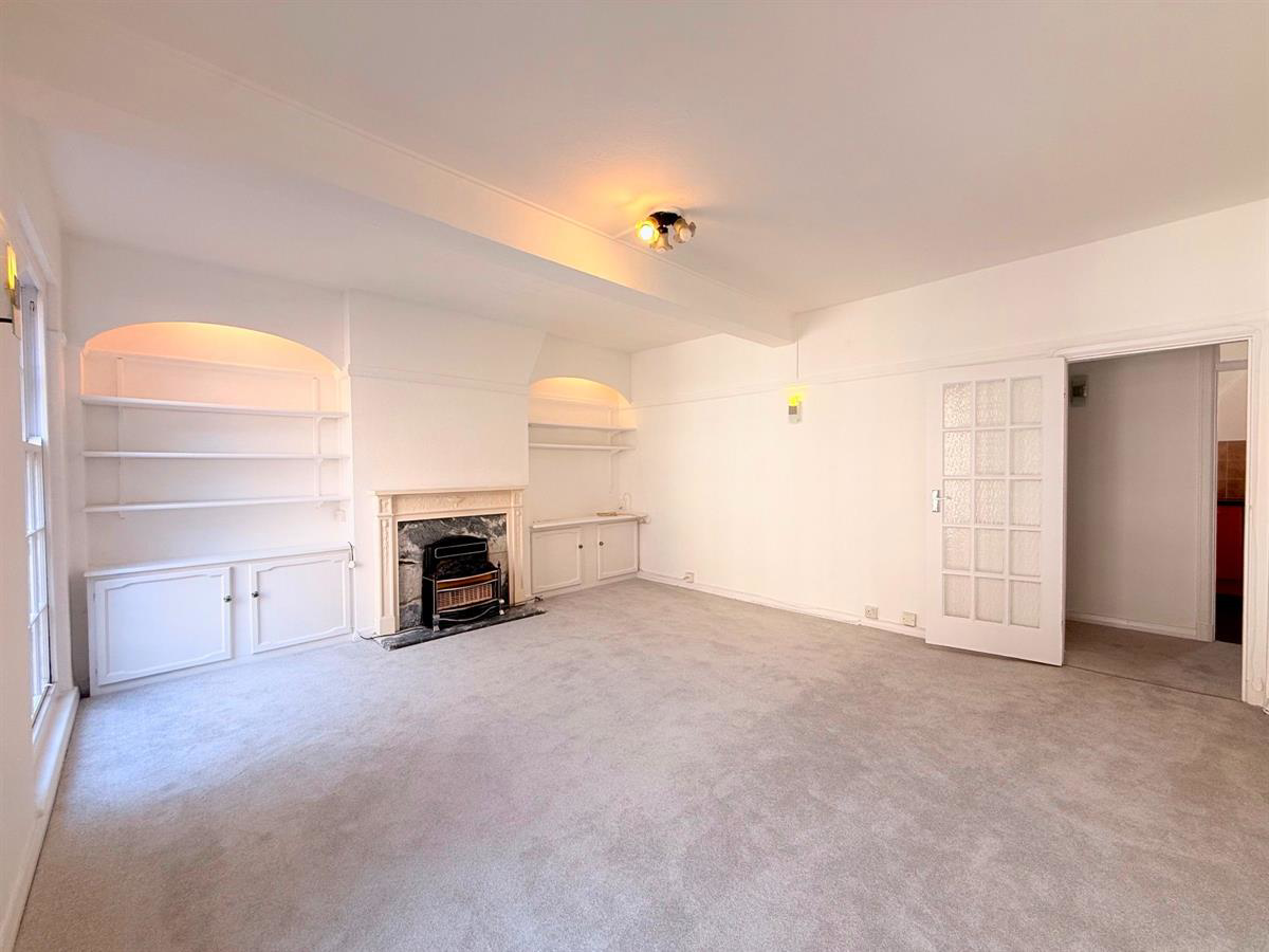 Flat 5, Warwick House, Westgate Street, Cardiff, photo 6