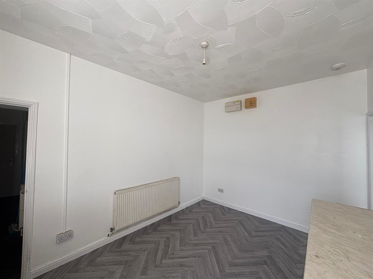 Flat 2, Armoury Court, Armoury Hill, Ebbw Vale, photo 12