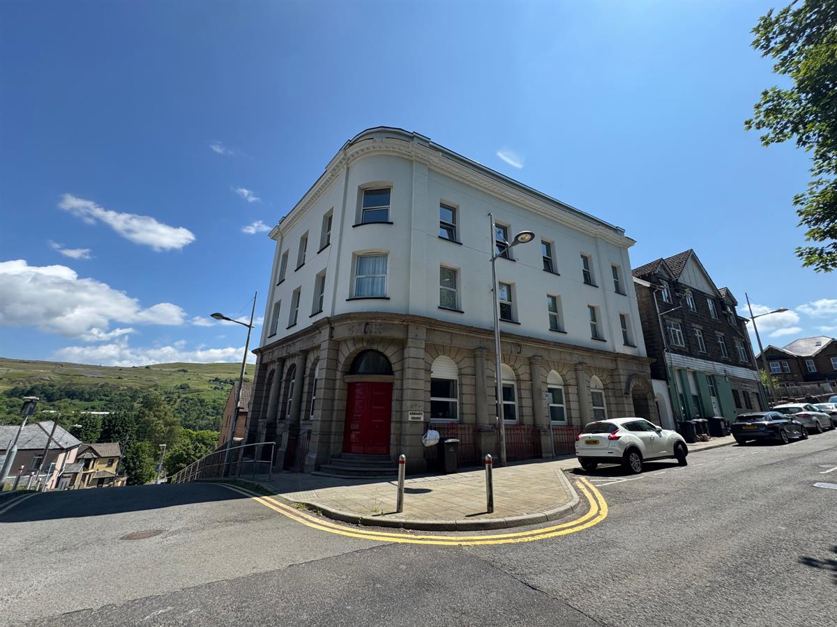 Flat 2, Armoury Court, Armoury Hill, Ebbw Vale, photo 3