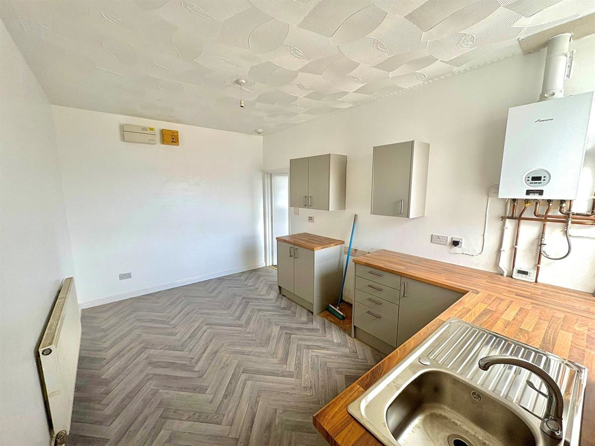 Flat 2, Armoury Court, Armoury Hill, Ebbw Vale, photo 8