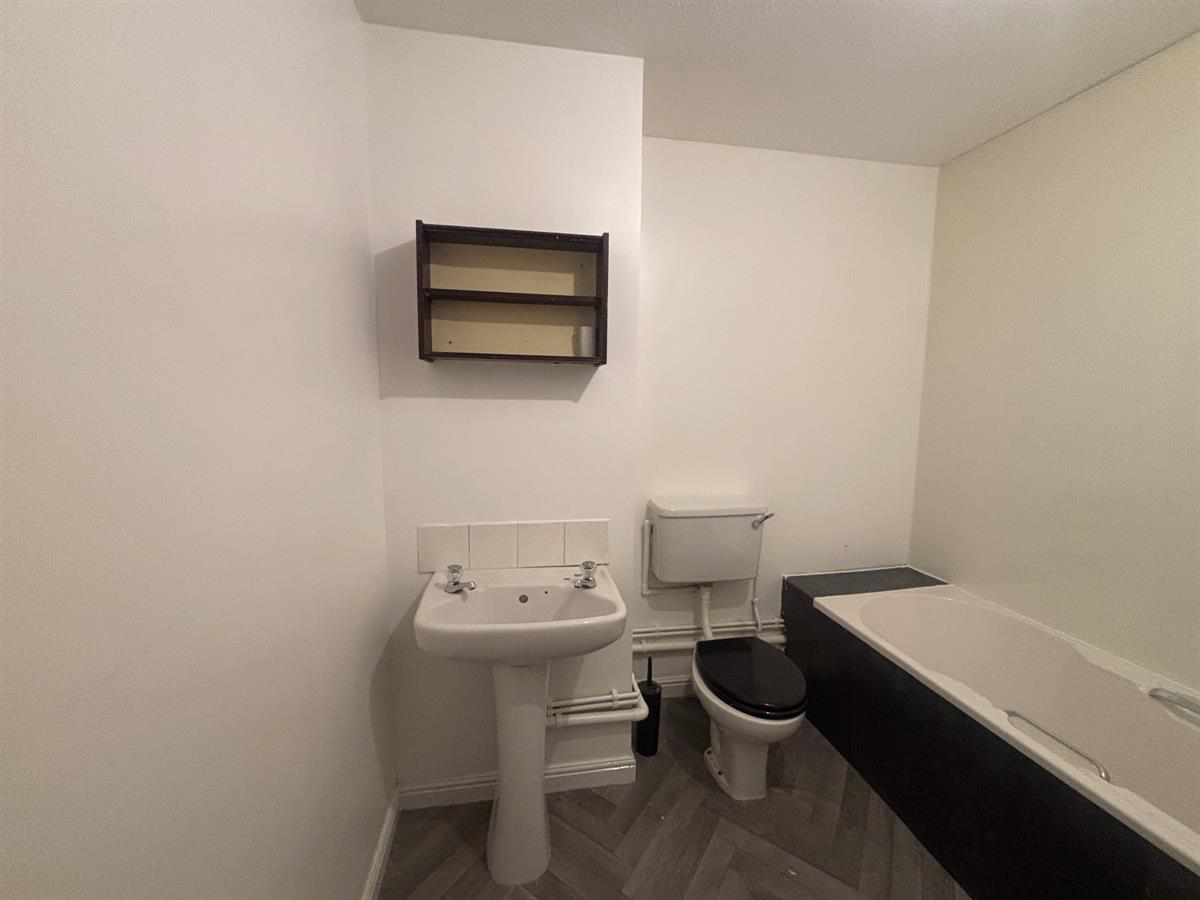 Flat 2, Armoury Court, Armoury Hill, Ebbw Vale, photo 14