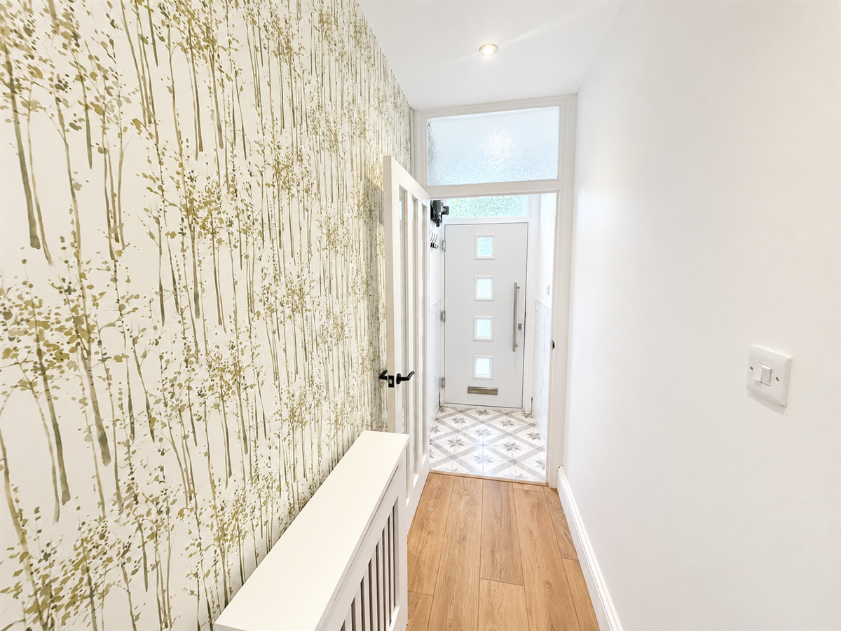 The Strand, Blaengarw, Bridgend, photo 4