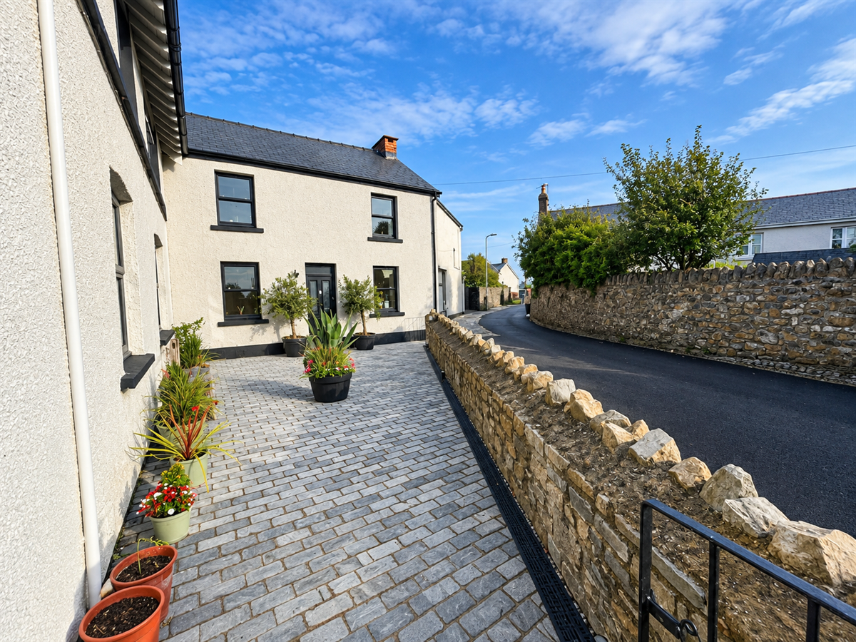 Clevis Lane, Porthcawl, photo 2