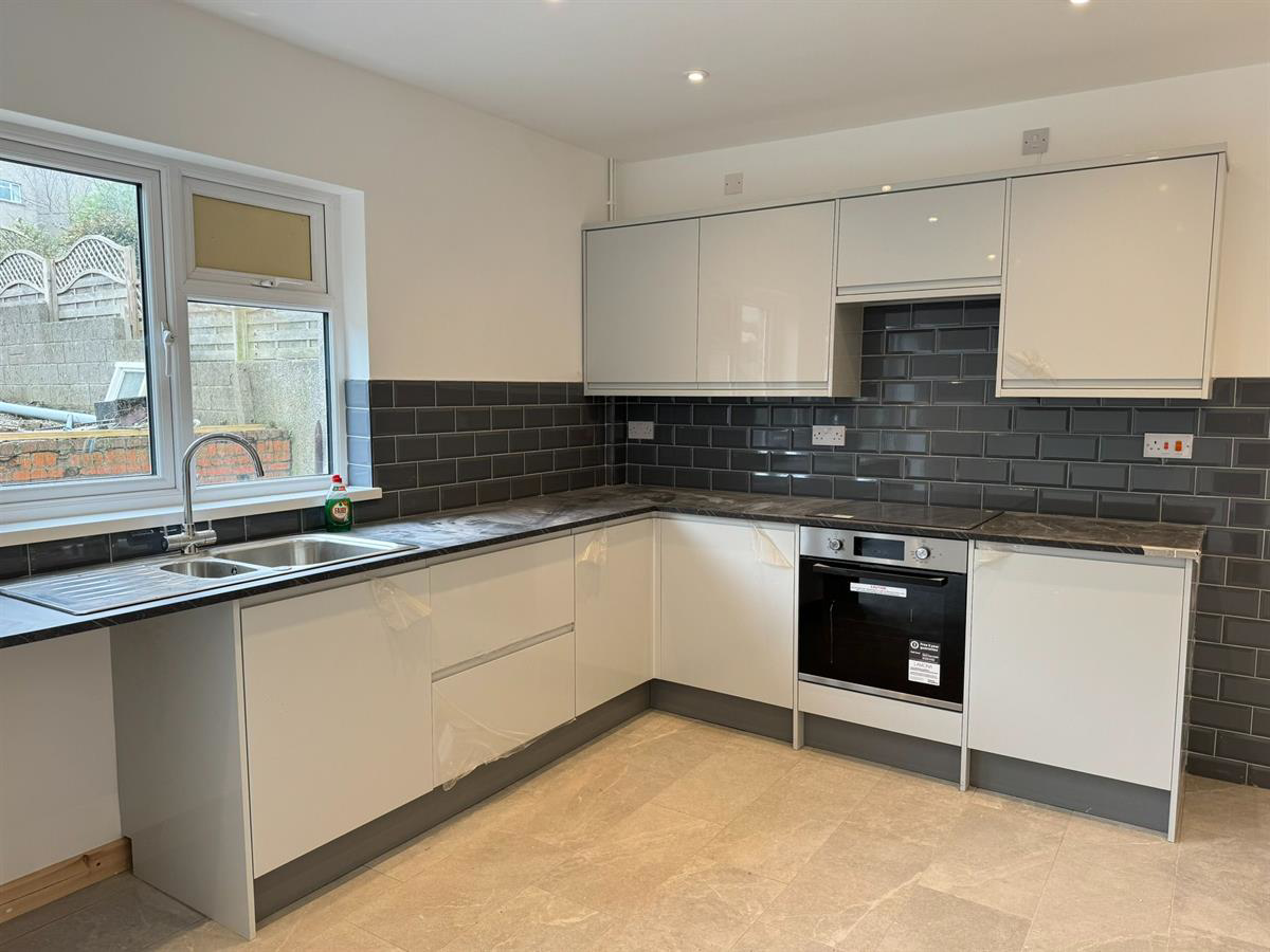 Ffordd Yr Eglwys, North Cornelly, Bridgend, photo 3