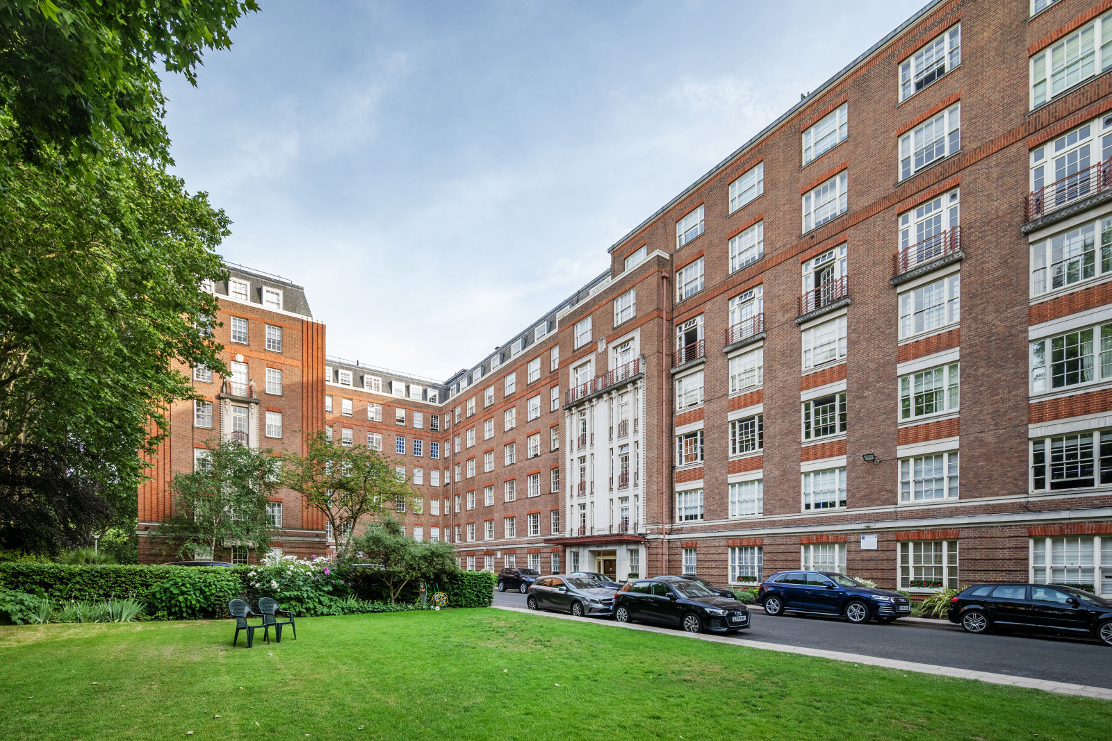 Eyre Court, 3-21 Finchley Road, London, NW8