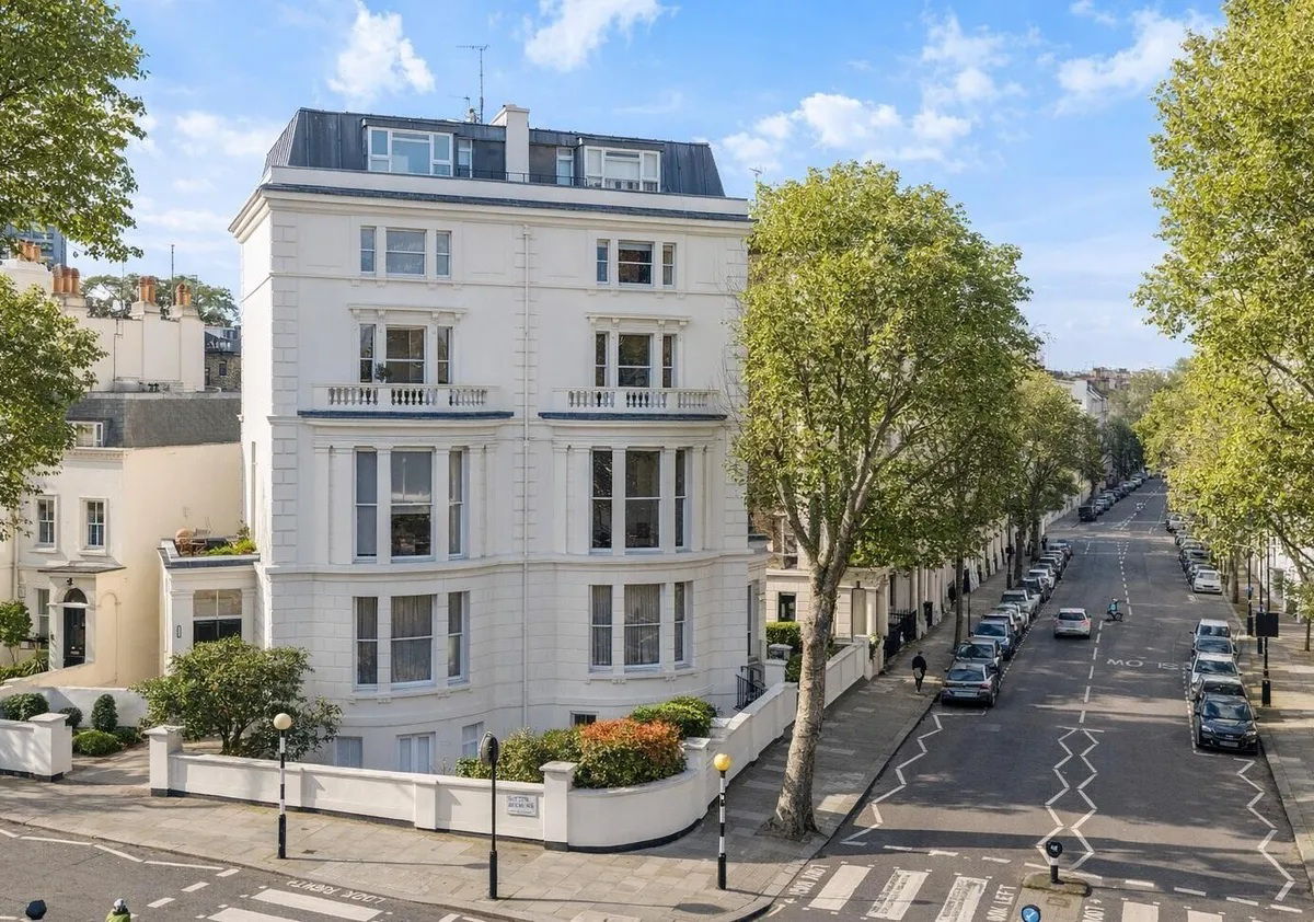 Warwick Avenue, Little Venice, London, W9