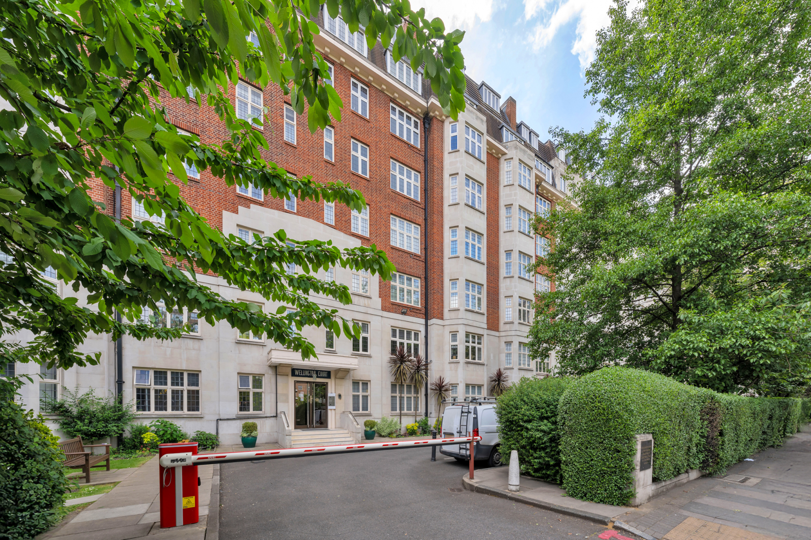 Wellington Court, Wellington Road, London, NW8
