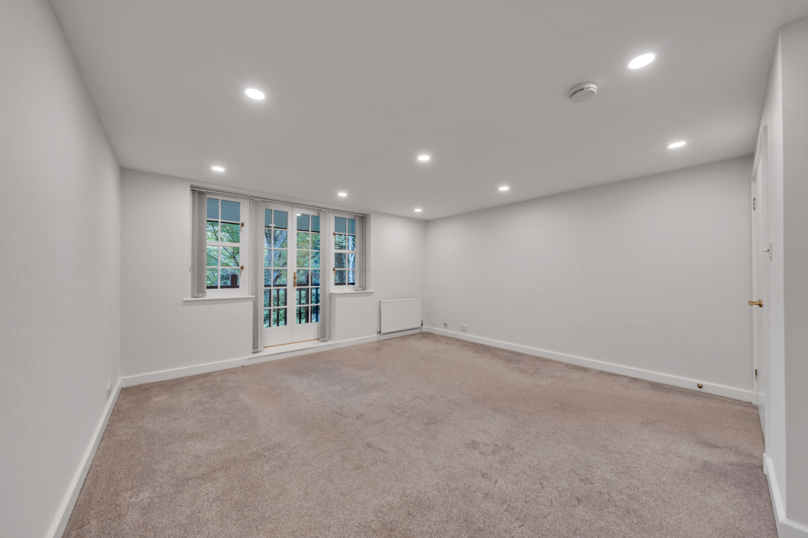 Heathview Court, 20 Corringway, London, NW11, photo 12