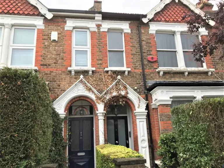 Johns Avenue, London, NW4