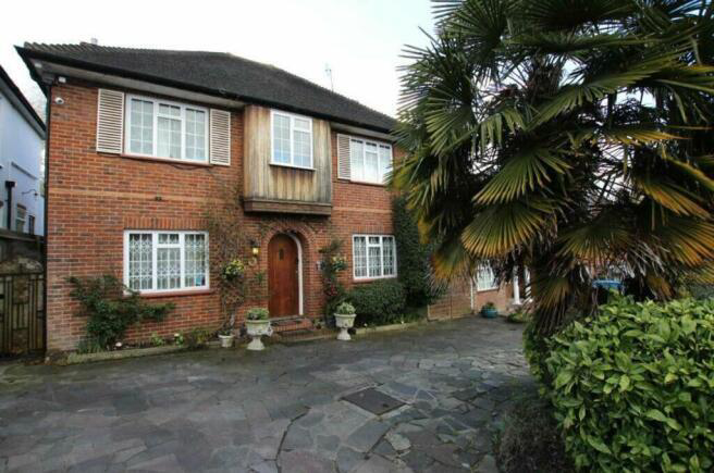 Beech Avenue, London, N20