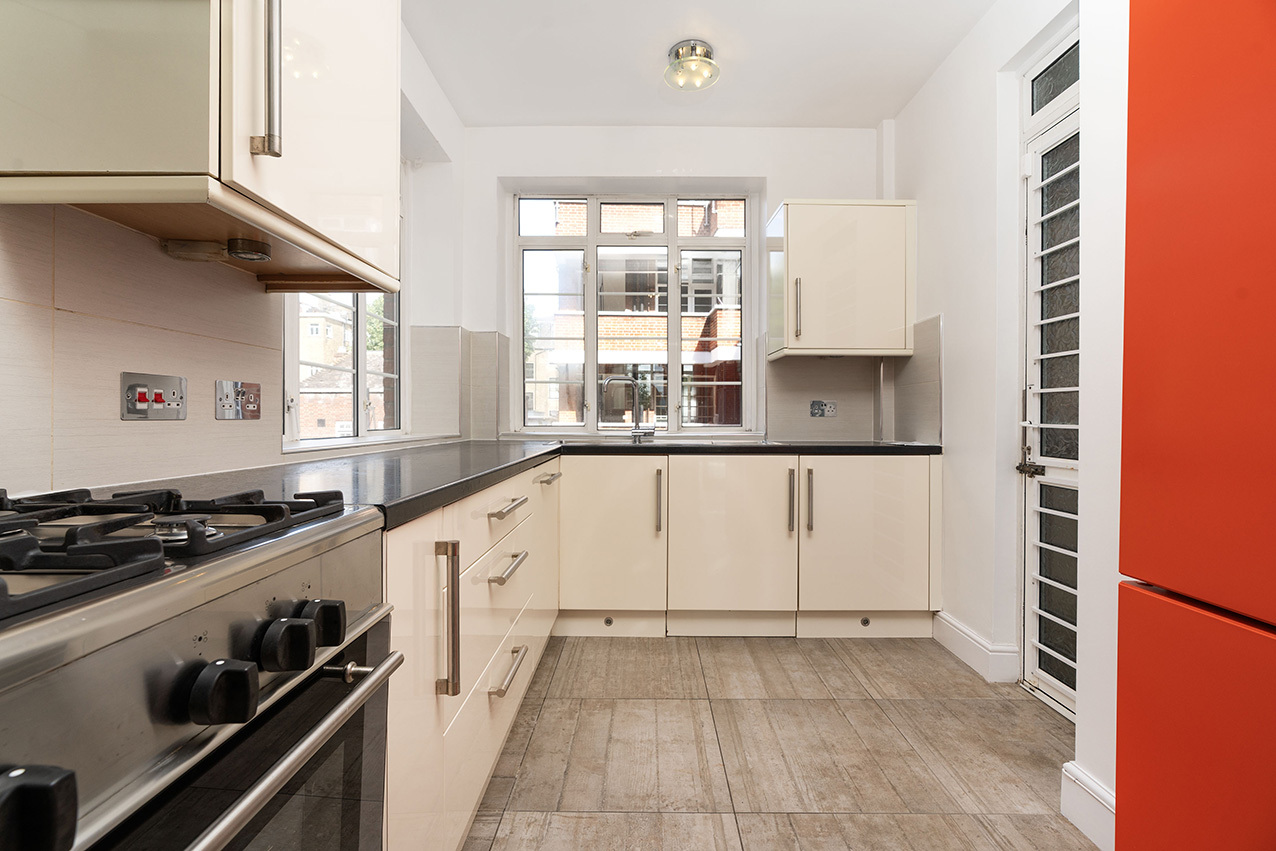 St James Close, St Johns Wood, Prince Albert Road, London, NW8, photo 3
