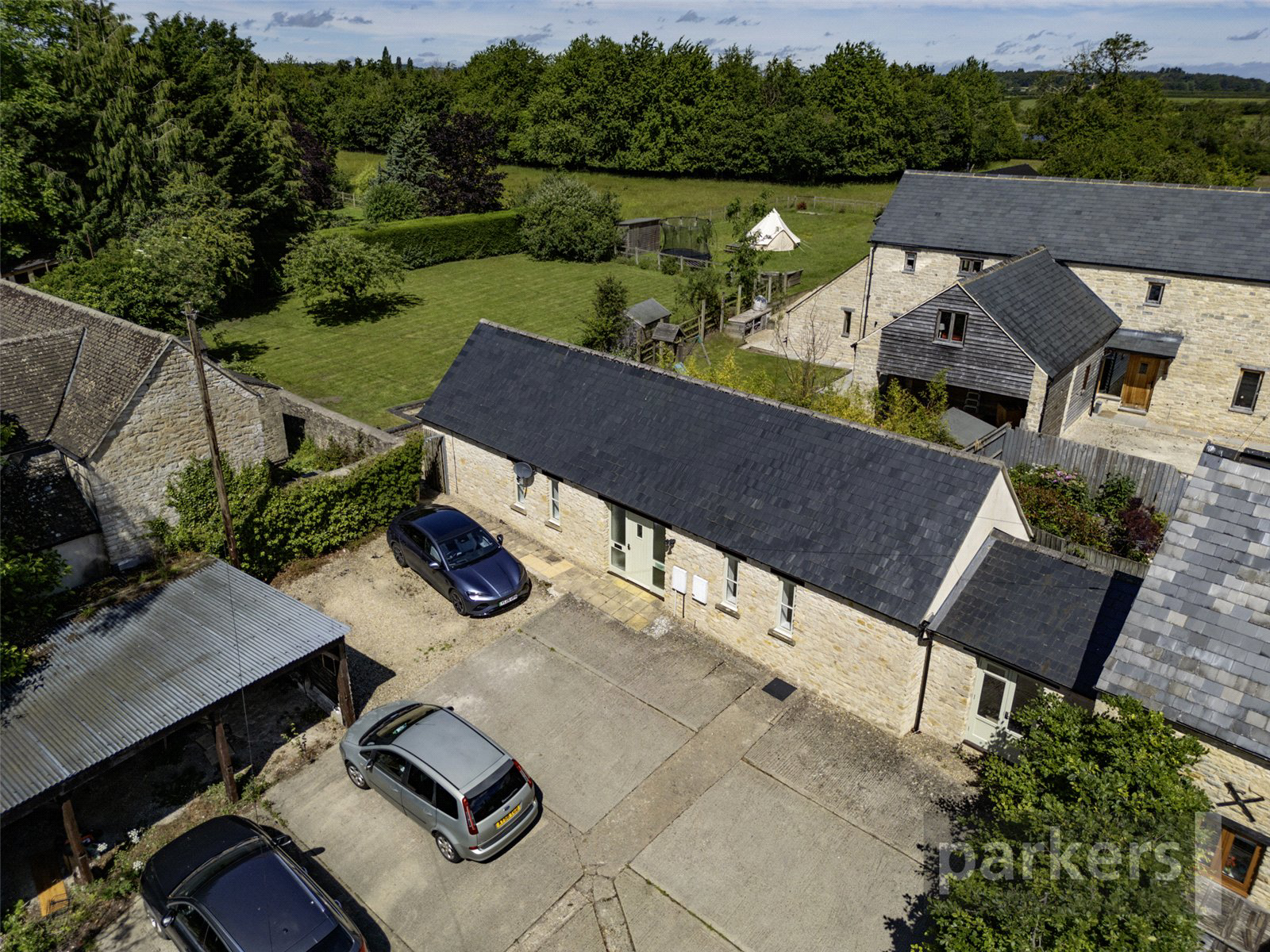 Milton Road, Shipton-Under-Wychwood, Oxfordshire, OX7, photo 2
