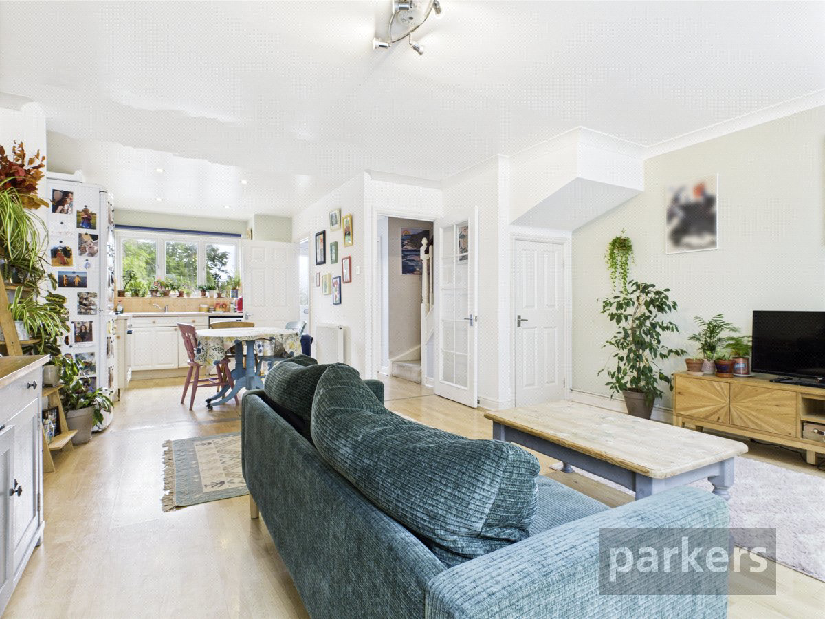 Walnut Close, Witney, Oxfordshire, OX28, photo 2