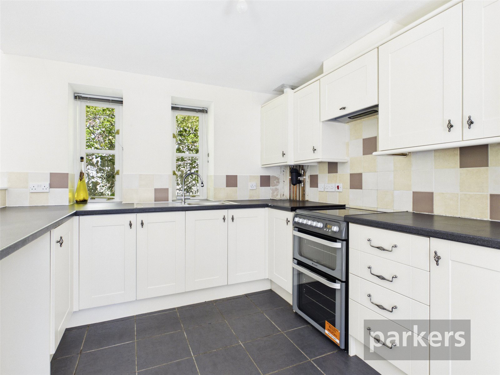 Milton Road, Shipton-Under-Wychwood, Oxfordshire, OX7, photo 4