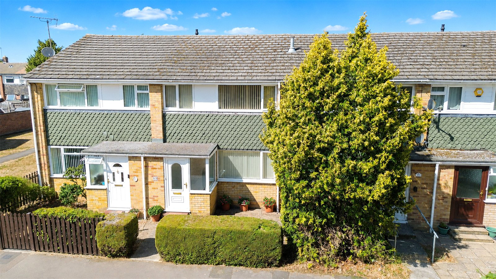 Combe Road, Tilehurst, Reading, Rg30, Berkshire, BOOK A VIEWING