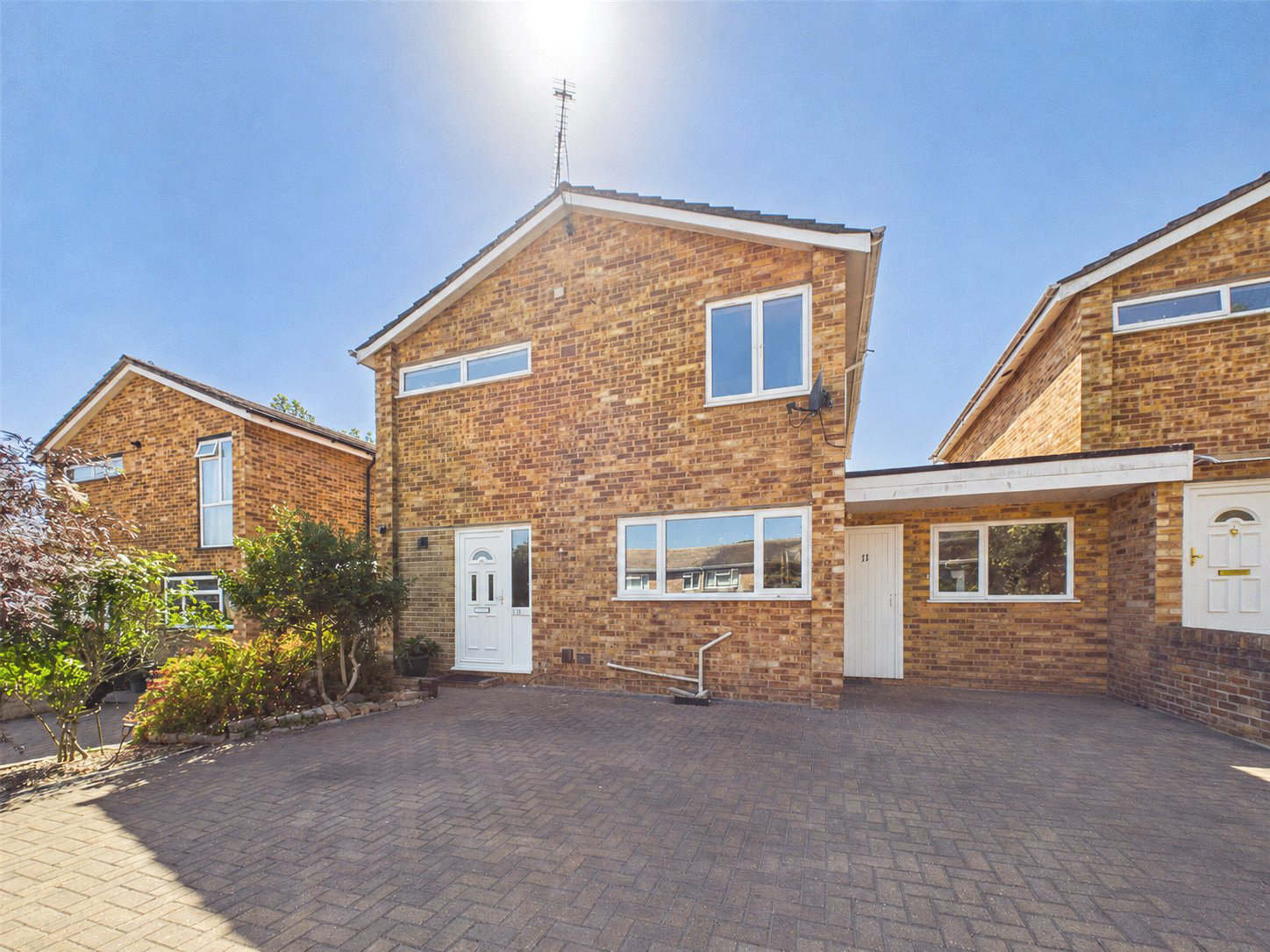 Pevensey Avenue, Caversham, Reading, Rg4, Berkshire, BOOK A VIEWING