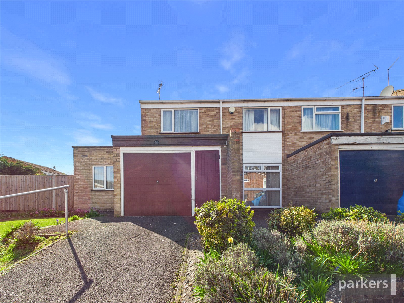Galsworthy Drive, Caversham, Reading, Rg4, Berkshire, BOOK A VIEWING