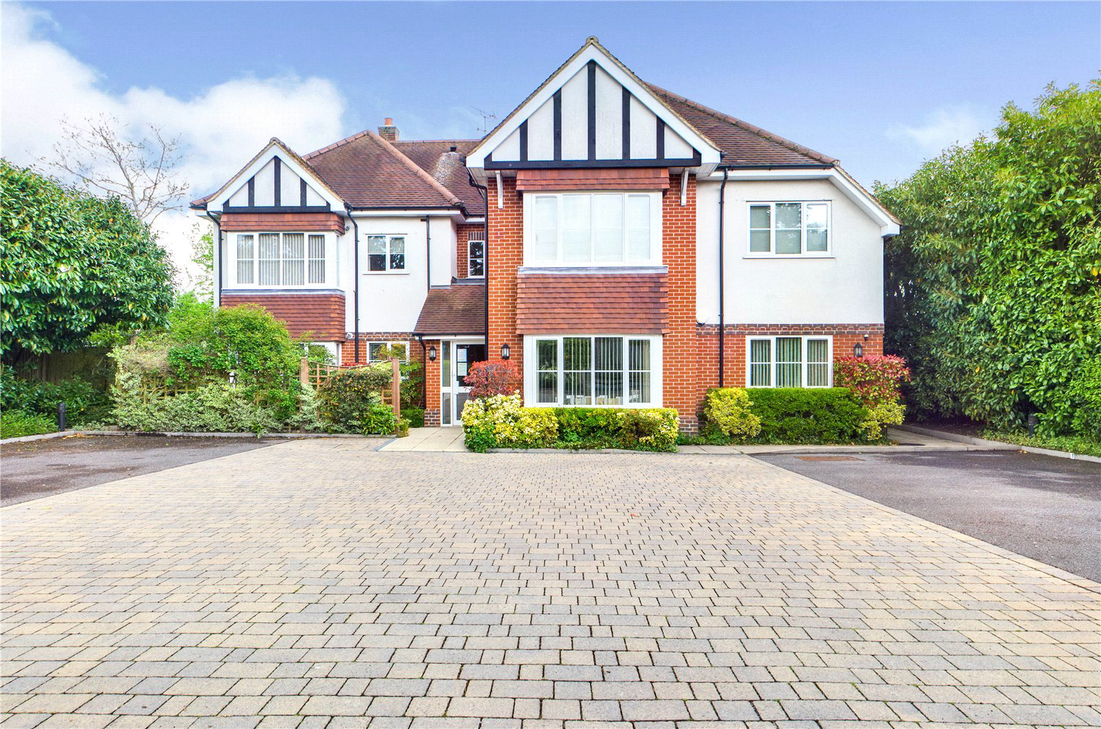 Armour Road, Tilehurst, Reading, Rg31, Berkshire, BOOK A VIEWING