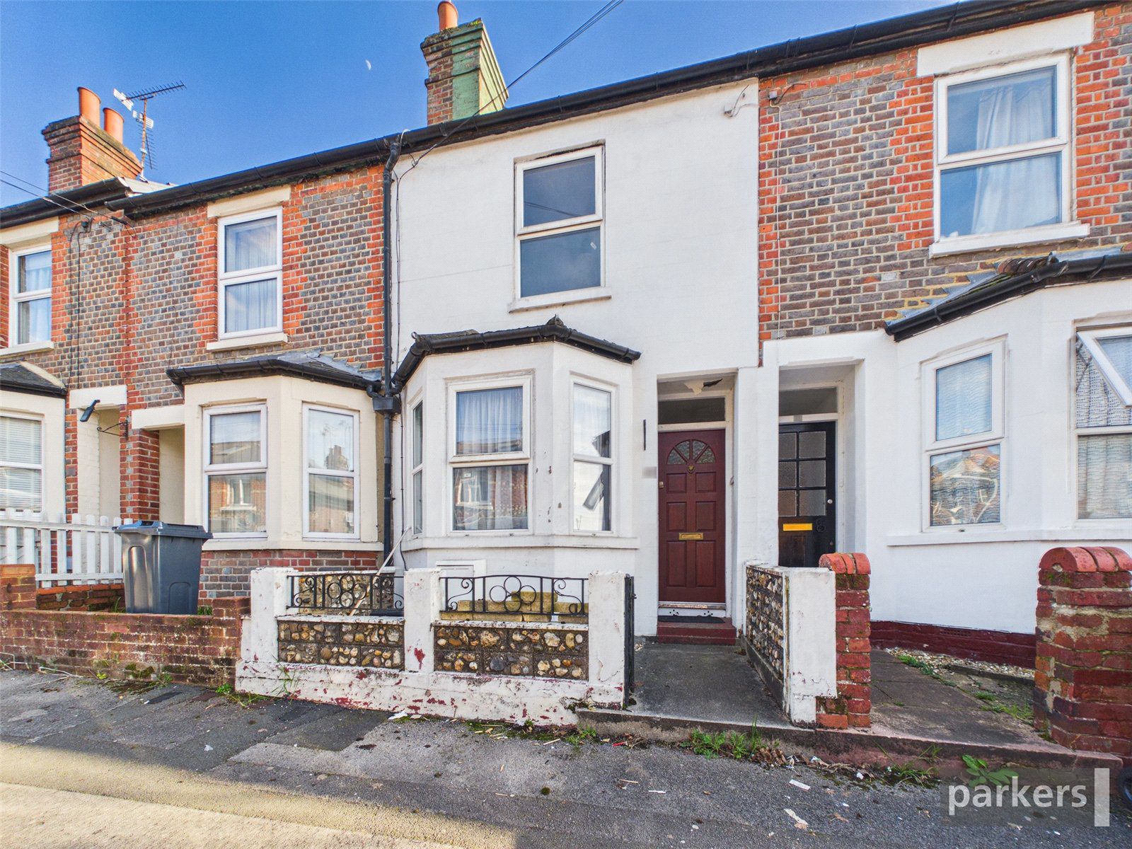 Brighton Road, Reading, Berkshire, Rg6, BOOK A VIEWING