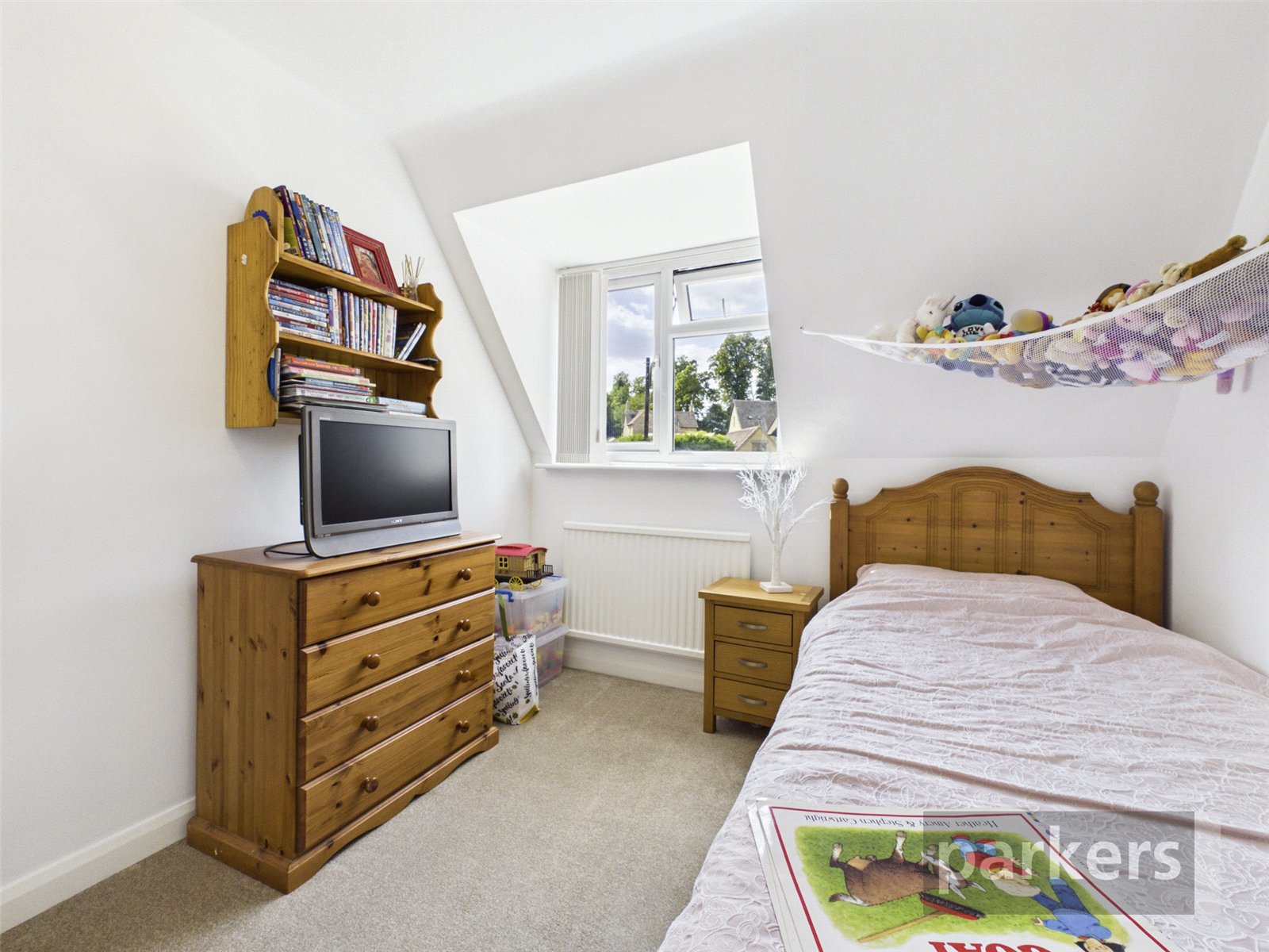 Court Close, Shipton under Wychwood, Oxfordshire, OX7, photo 21