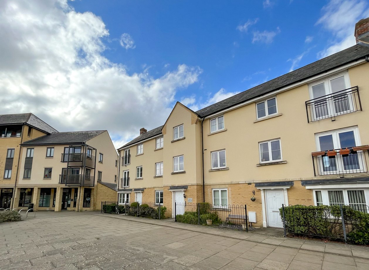 Sorrel Way, Carterton, Oxfordshire, OX18