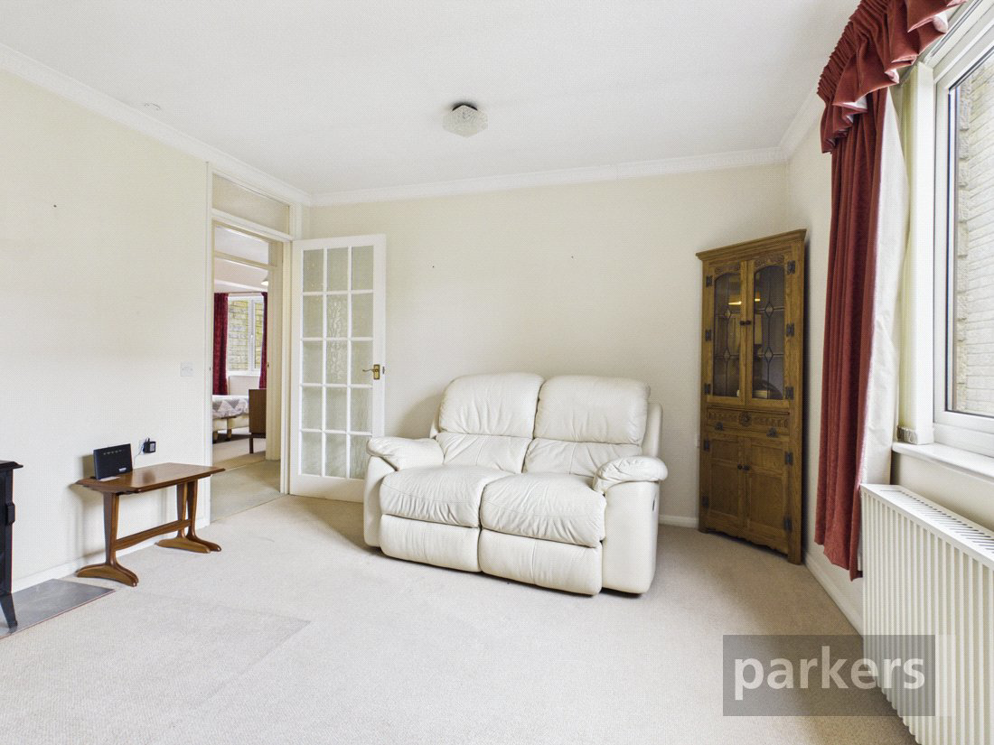 Riverside Gardens, Witney, Oxfordshire, M, OX28, photo 6