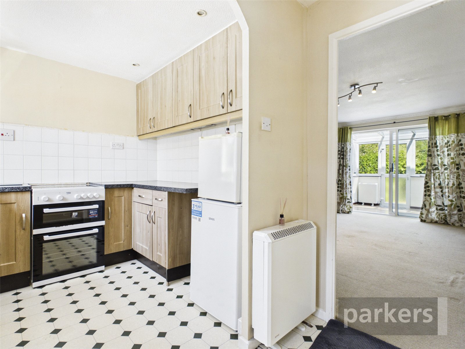Dovehouse Close, Eynsham, Witney, Oxfordshire, OX29, photo 5