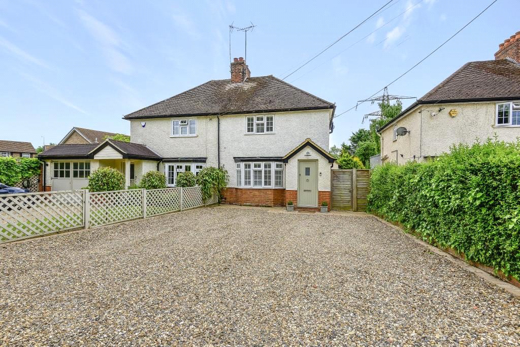 Colemans Moor Road, Woodley, Reading, Rg5, Berkshire, BOOK A VIEWING