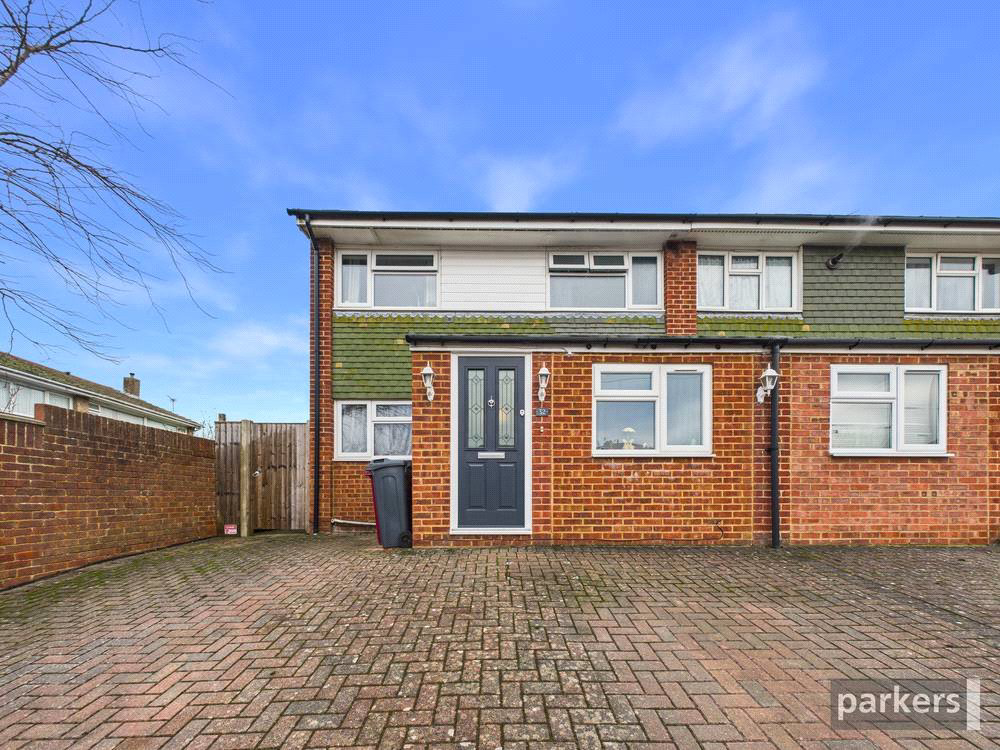 Corinne Close, Reading, Berkshire, Rg2, BOOK A VIEWING