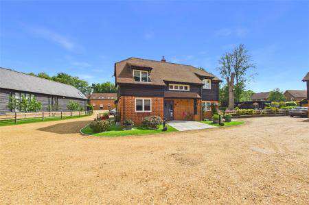 5 Razors Farm, Doric Avenue, Chineham, Rg24, Hampshire, BOOK A VIEWING