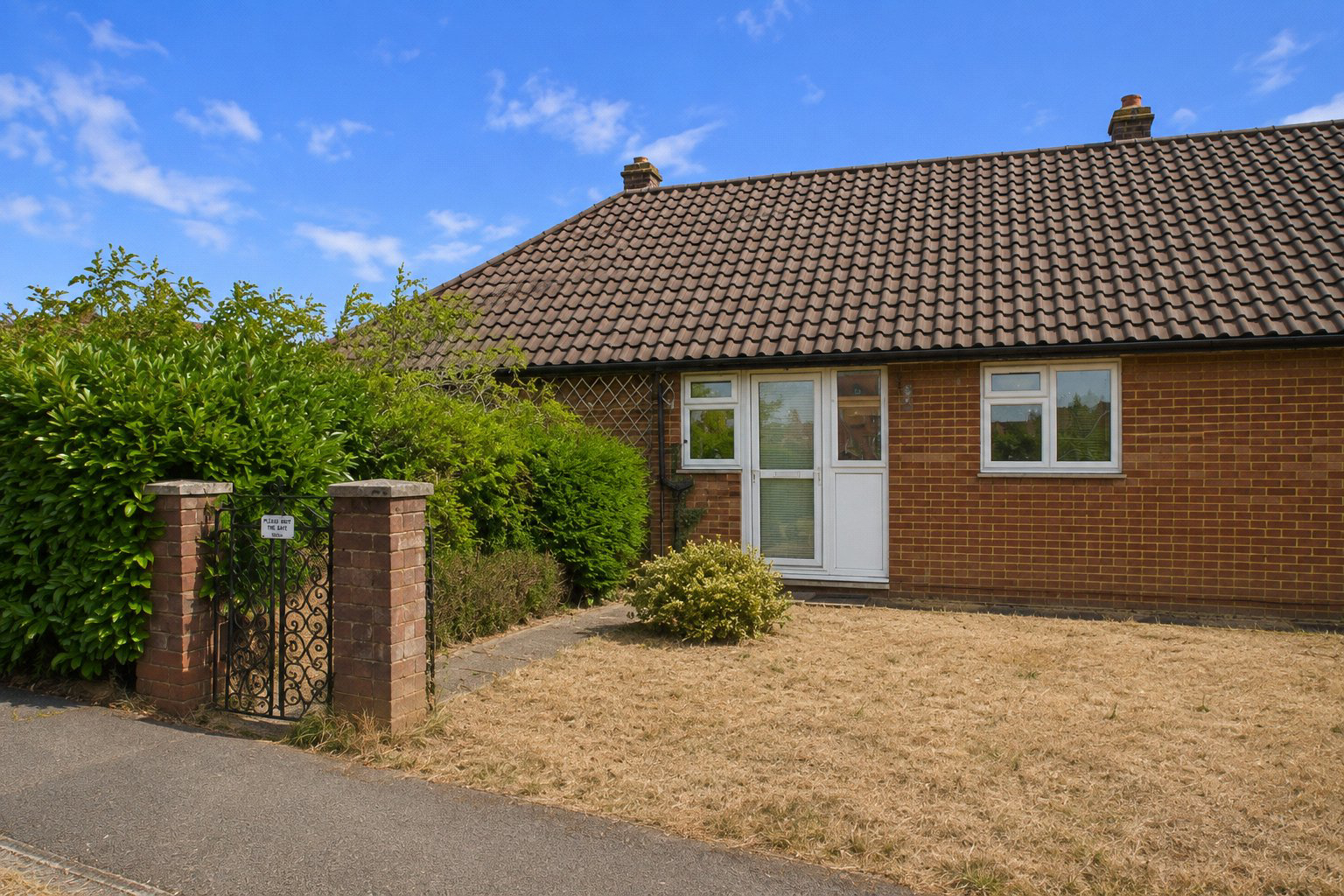 Stoneyfield, Beenham, Reading, Rg7, Berkshire, BOOK A VIEWING