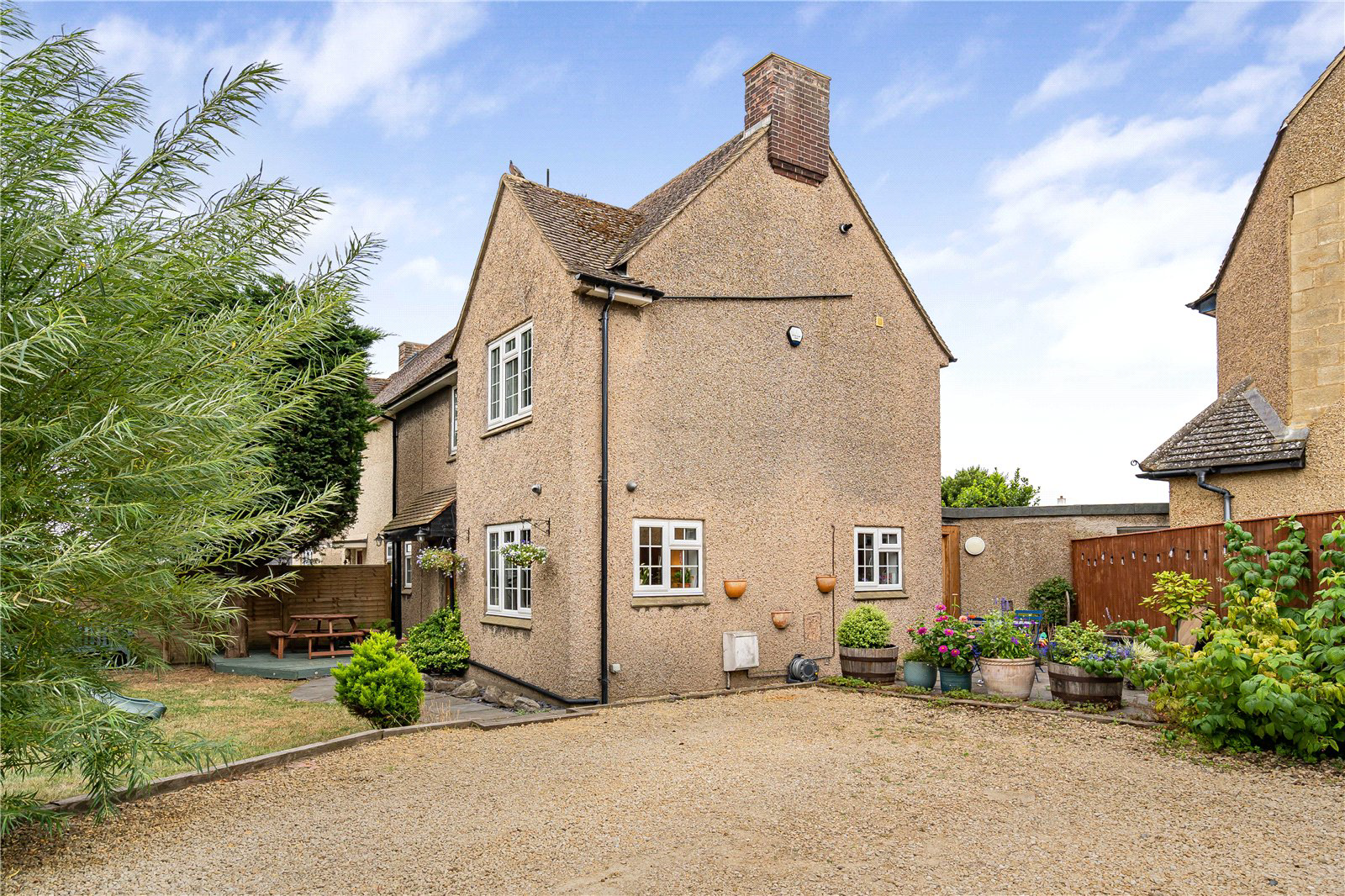 Stanbridge Road, Haddenham, Aylesbury, Hp17, Buckinghamshire, BOOK A VIEWING